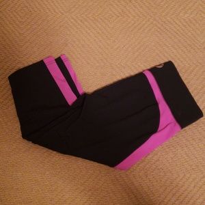 Aerie Capri Leggings